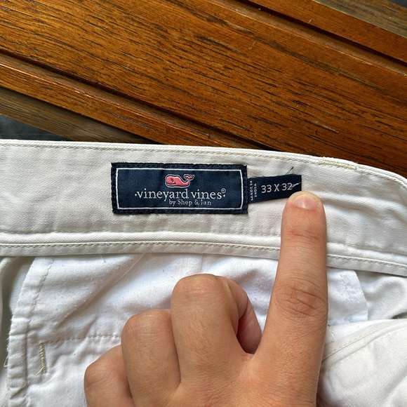 Vineyard Vines Chinos - Picture 5 of 7